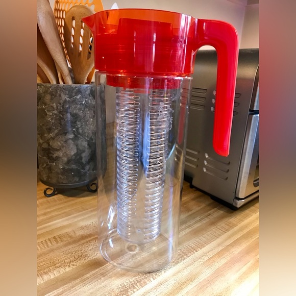 2/$10 PRIMULA Tall Plastic Fruit Infuser Water Pitcher Cucumber Water Container - Picture 1 of 14